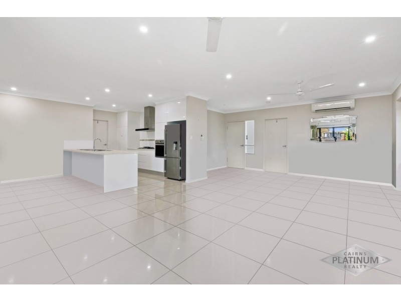 25 The Avenue, Trinity Park QLD 4879