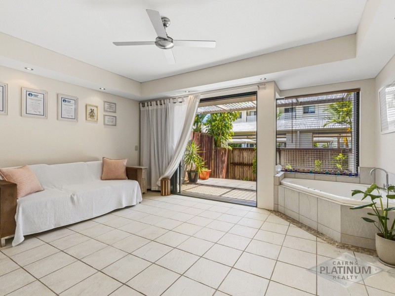 20/22-24 Oyster Court, Trinity Beach QLD 4879