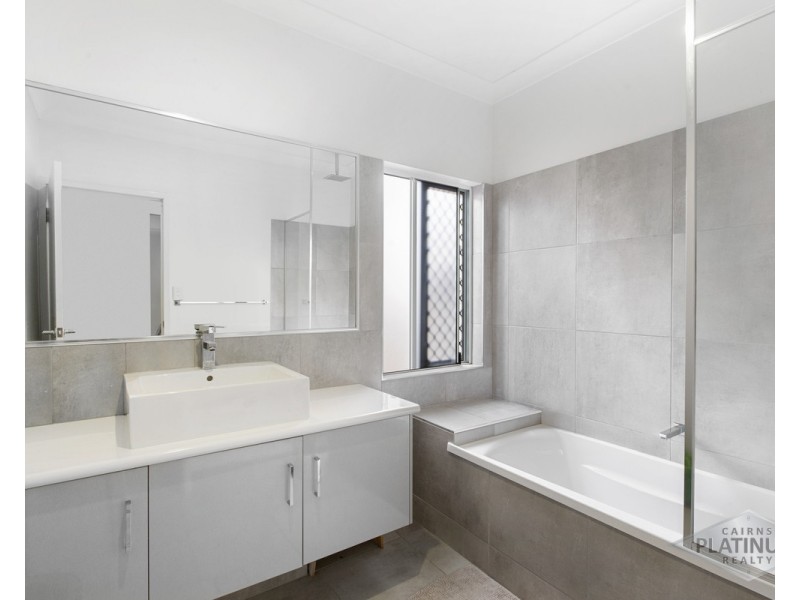 39 Starboard Street, Trinity Beach QLD 4879