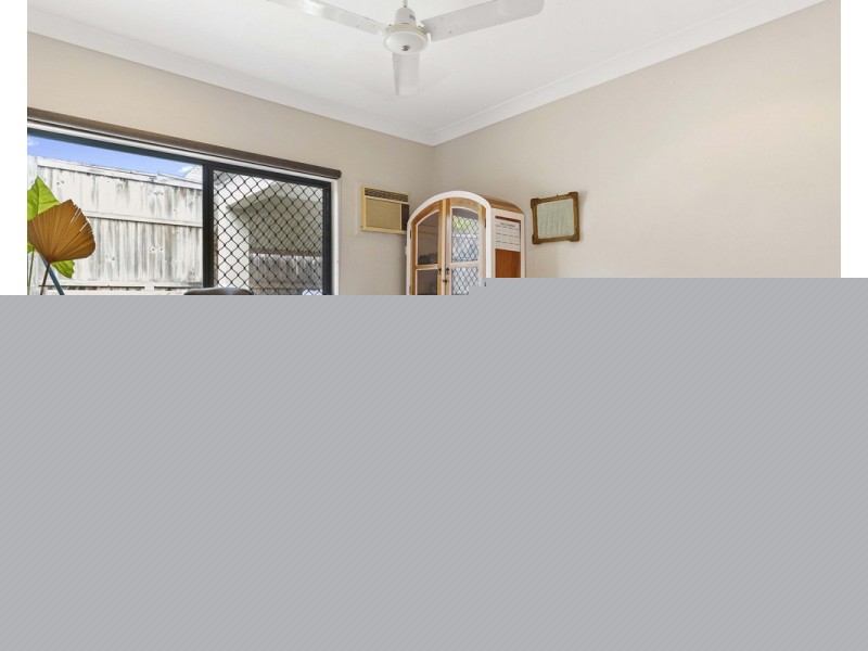 17 Macarthur Close, Palm Cove QLD 4879