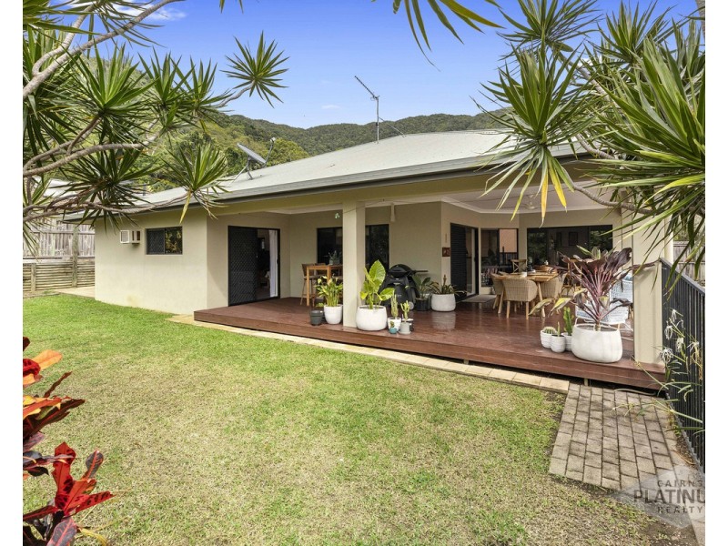 17 Macarthur Close, Palm Cove QLD 4879