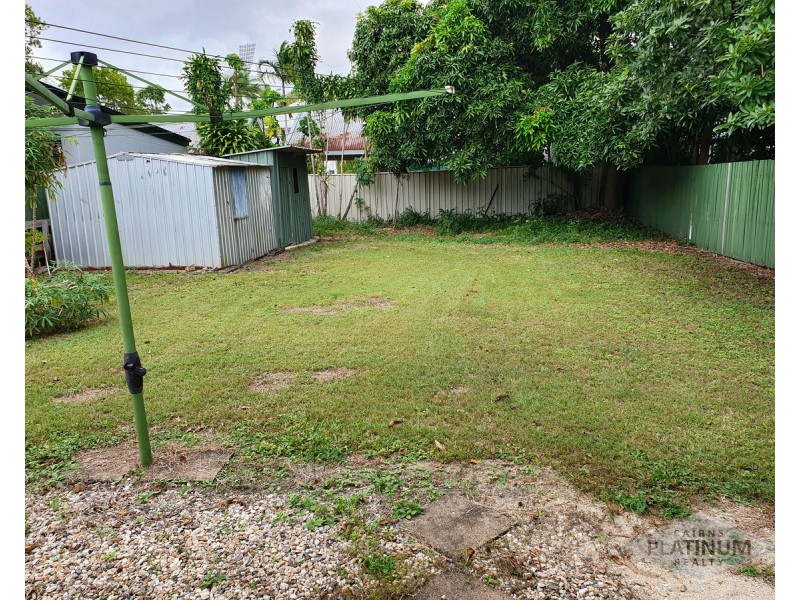 235 Lyons Street, Westcourt QLD 4870