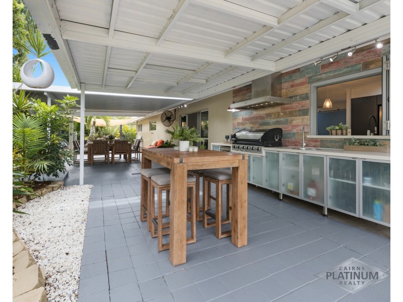1 Hood Street, Trinity Park QLD 4879