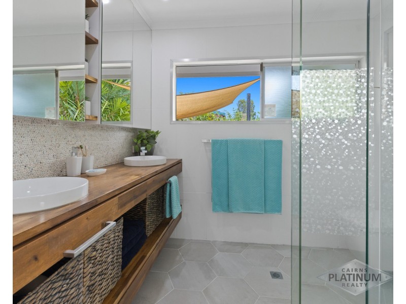 1 Hood Street, Trinity Park QLD 4879