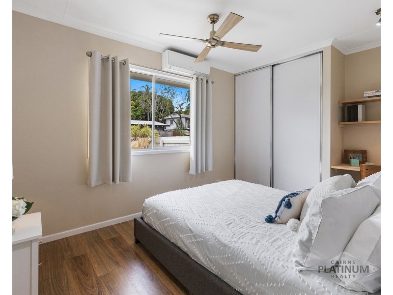 1 Hood Street, Trinity Park QLD 4879