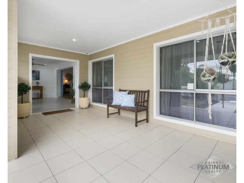 1 Hood Street, Trinity Park QLD 4879