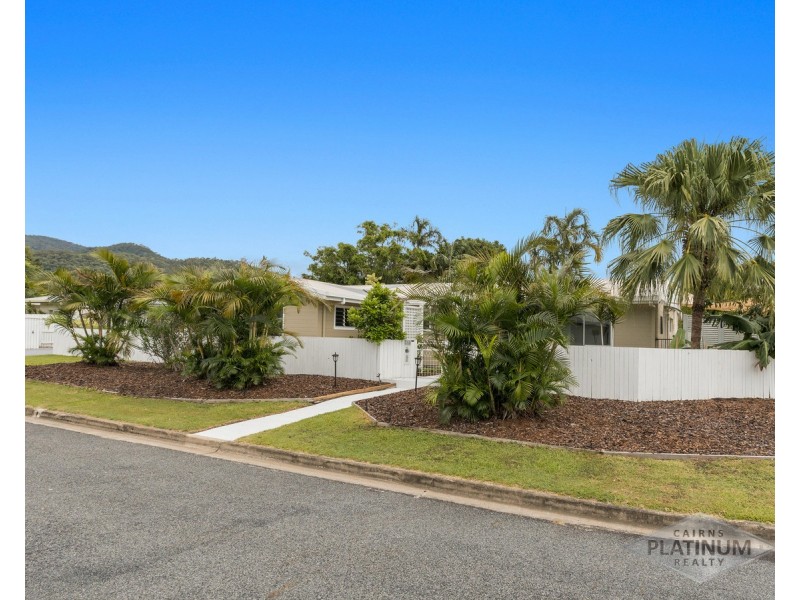 1 Hood Street, Trinity Park QLD 4879