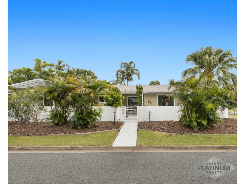1 Hood Street, Trinity Park QLD 4879