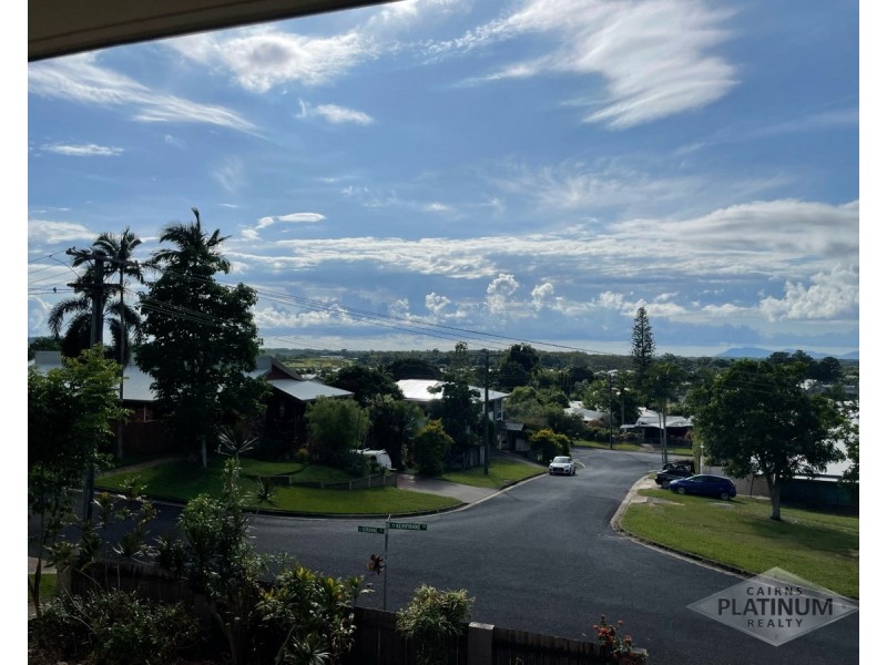 7 Kerryanne Close, Smithfield QLD 4878