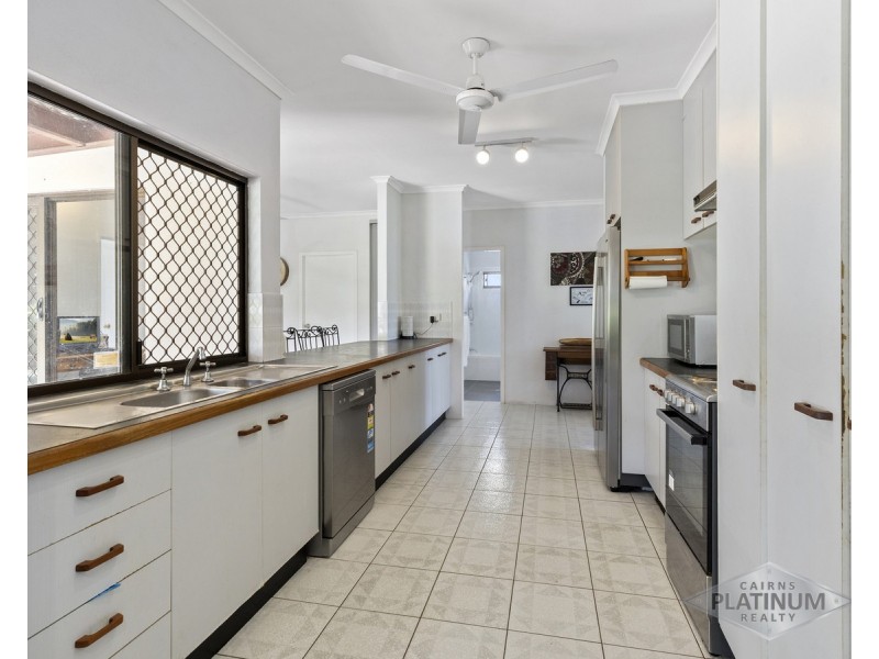 16 Coolum Close, Kewarra Beach QLD 4879