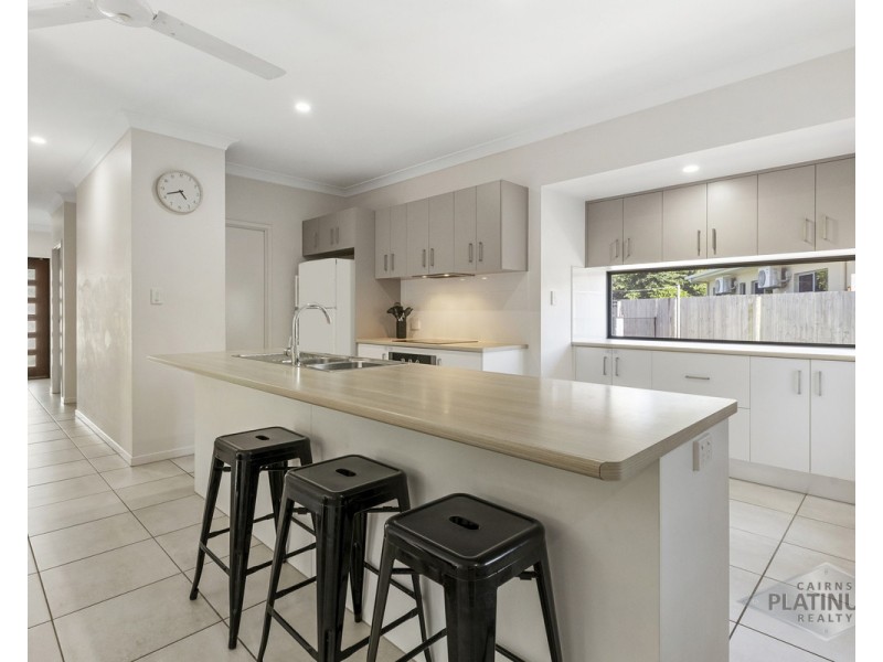 67 Seaways Street, Trinity Beach QLD 4879