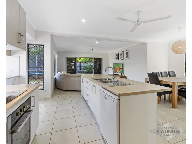 67 Seaways Street, Trinity Beach QLD 4879