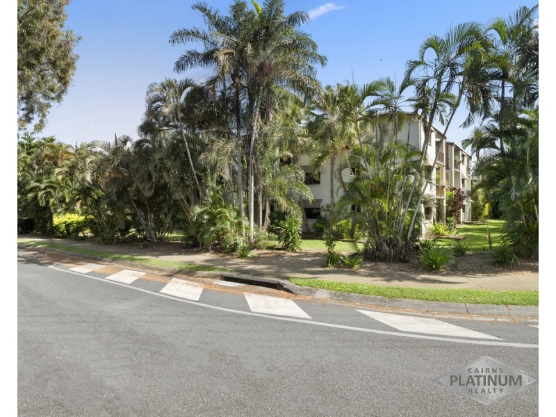 11/63-65 Moore Street, Trinity Beach QLD 4879
