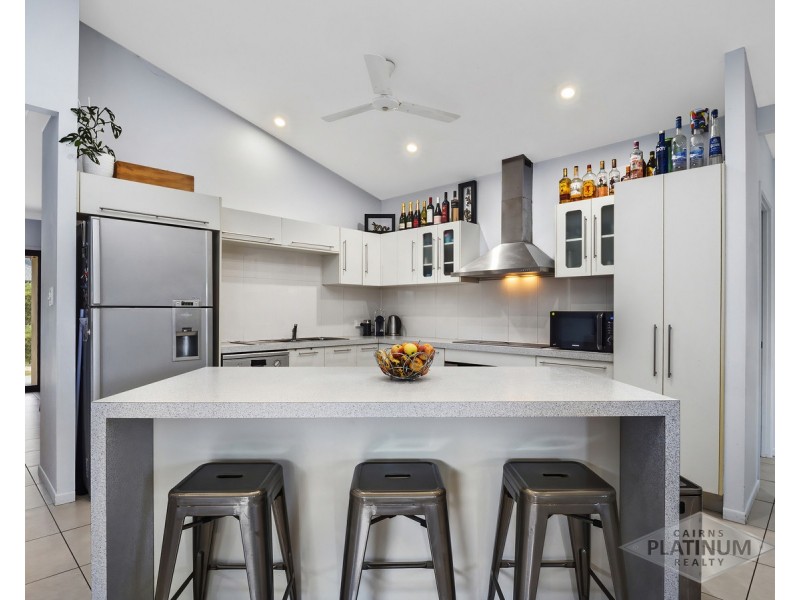 25 Seton Street, Trinity Park QLD 4879