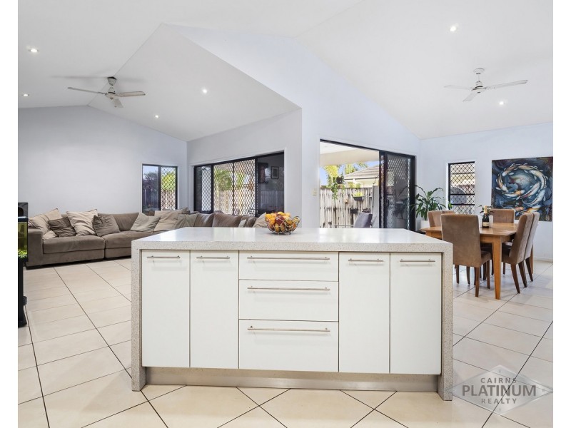 25 Seton Street, Trinity Park QLD 4879