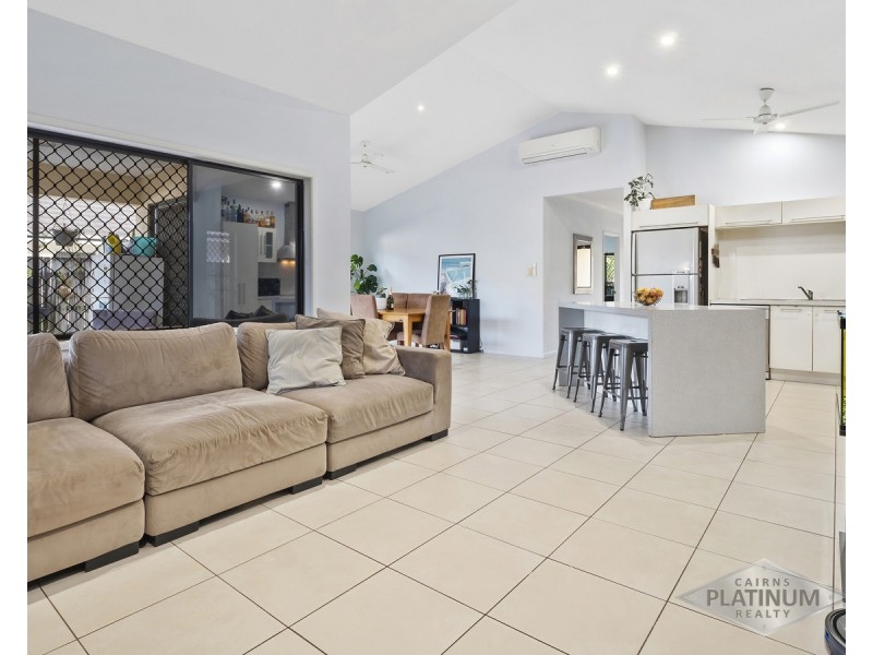 25 Seton Street, Trinity Park QLD 4879