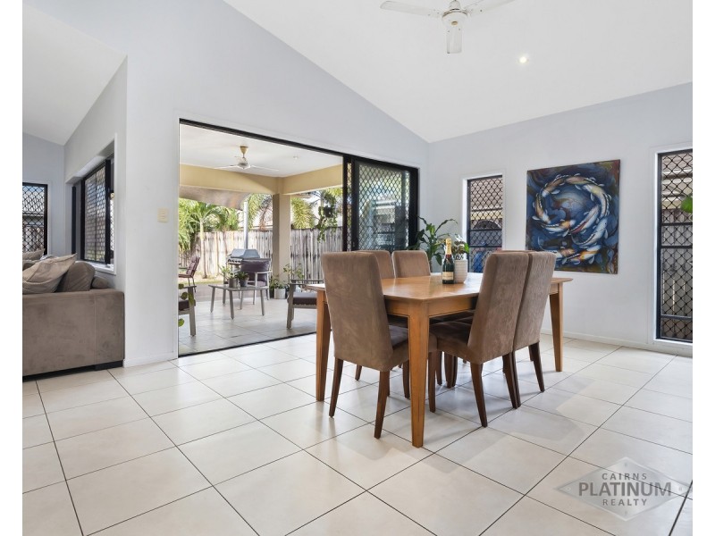 25 Seton Street, Trinity Park QLD 4879