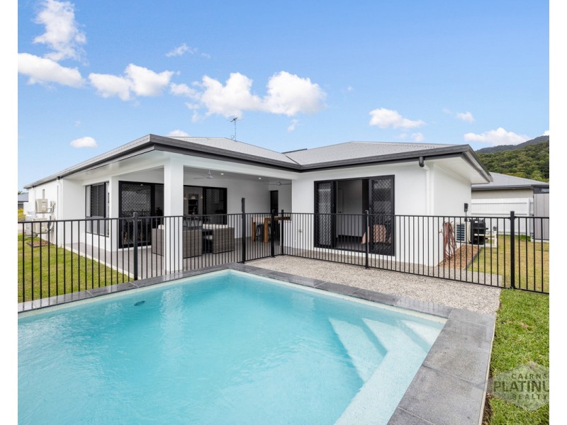 9 Wattledale Bend, Trinity Beach QLD 4879