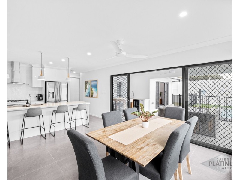 9 Wattledale Bend, Trinity Beach QLD 4879