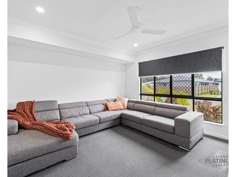 9 Wattledale Bend, Trinity Beach QLD 4879