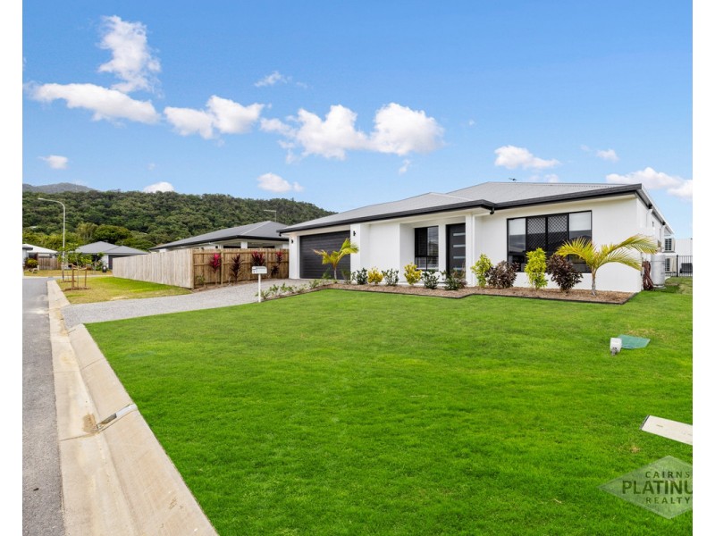 9 Wattledale Bend, Trinity Beach QLD 4879