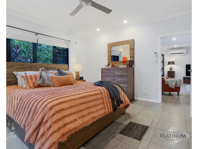 74 Leonard Street, Kewarra Beach QLD 4879