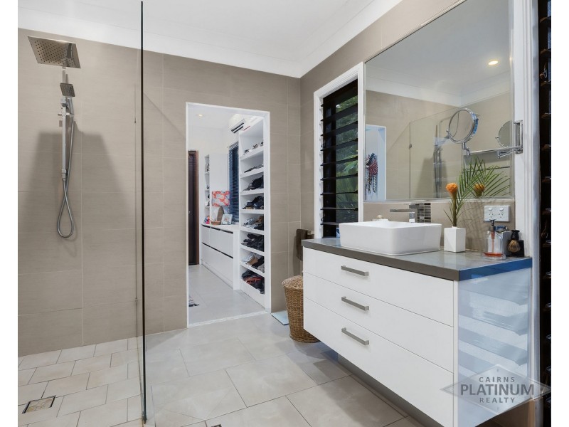 74 Leonard Street, Kewarra Beach QLD 4879