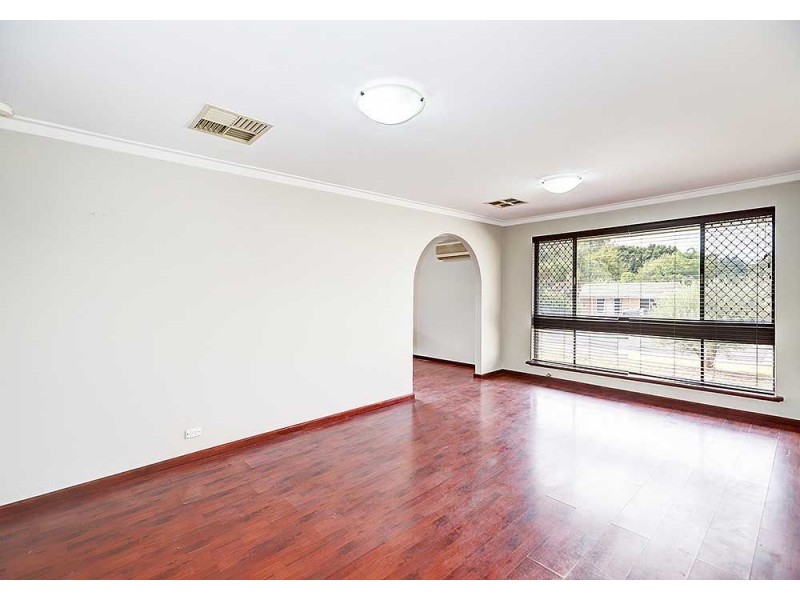 16 Margery Road, High Wycombe WA 6057