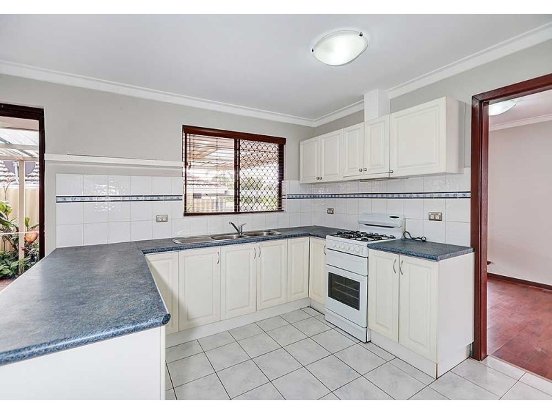 16 Margery Road, High Wycombe WA 6057