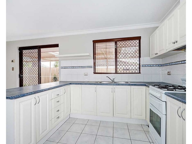 16 Margery Road, High Wycombe WA 6057