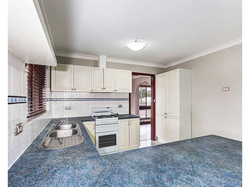 16 Margery Road, High Wycombe WA 6057