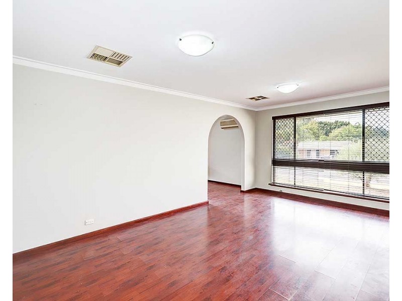 16 Margery Road, High Wycombe WA 6057