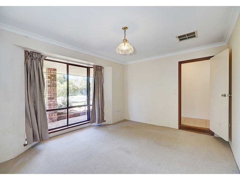 5 Otway Crescent, High Wycombe WA 6057