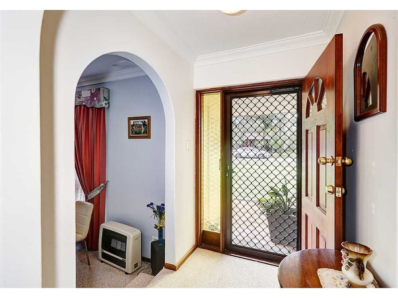 5 Casuarina Road, Maida Vale WA 6057