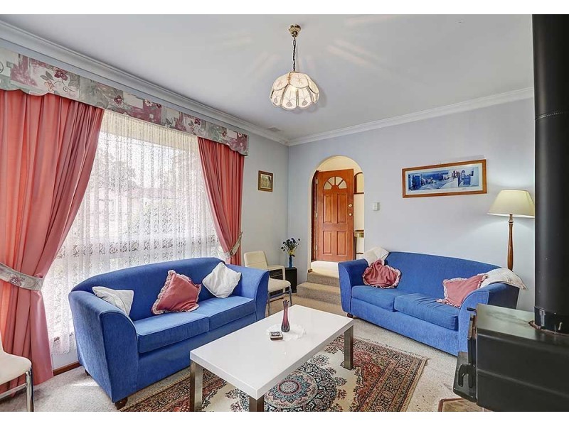 5 Casuarina Road, Maida Vale WA 6057