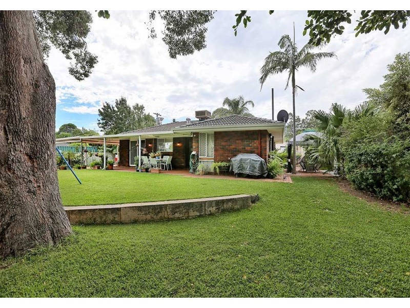 5 Casuarina Road, Maida Vale WA 6057