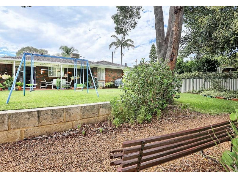 5 Casuarina Road, Maida Vale WA 6057