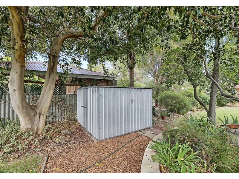 5 Casuarina Road, Maida Vale WA 6057