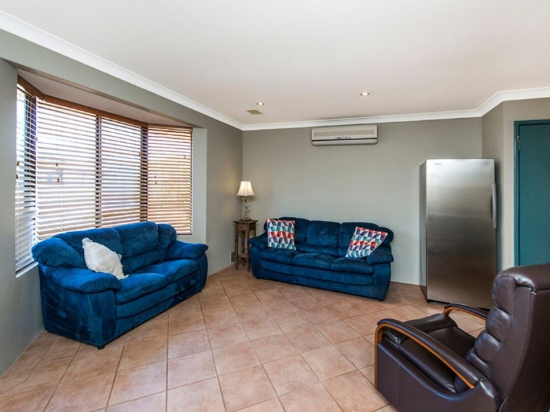 22 Butcher Road, High Wycombe WA 6057