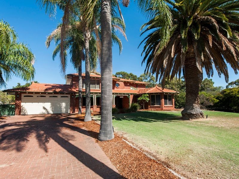 11 Almondtree Lane, Maida Vale WA 6057