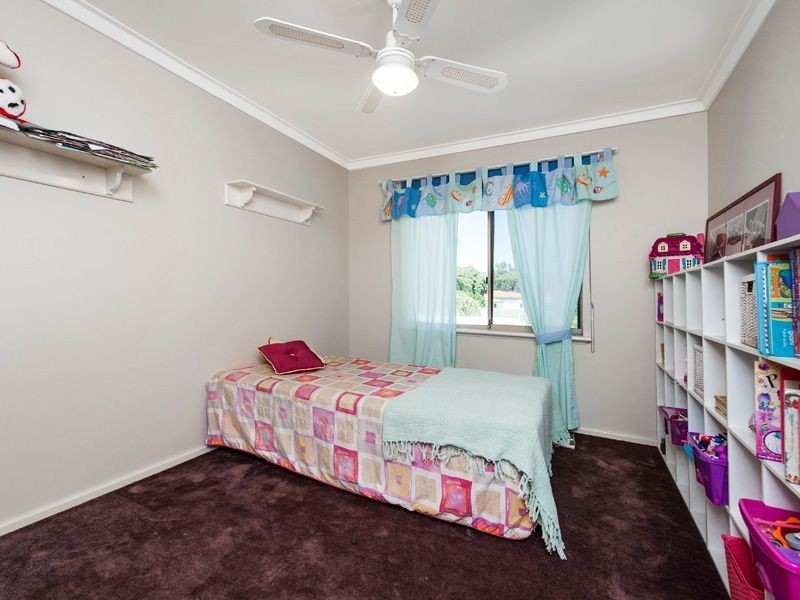 11 Almondtree Lane, Maida Vale WA 6057