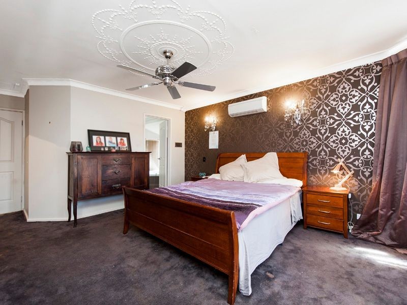 11 Almondtree Lane, Maida Vale WA 6057