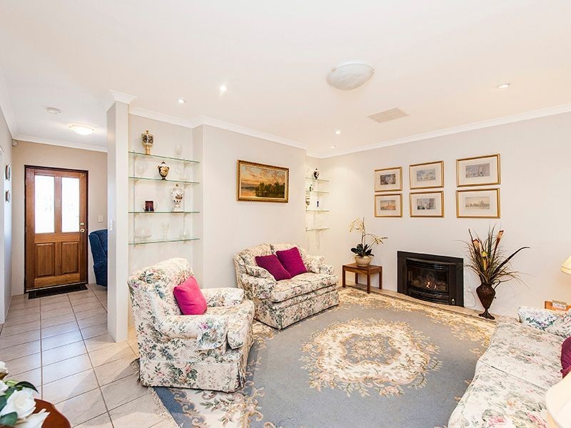 34 Fleet Circle, High Wycombe WA 6057