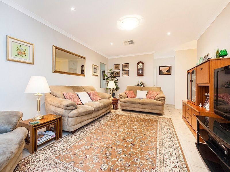 34 Fleet Circle, High Wycombe WA 6057