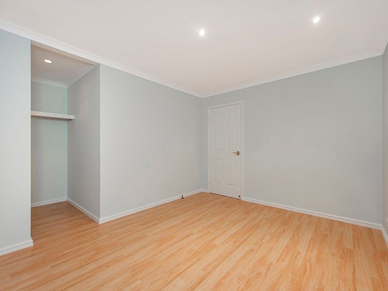 3/2A Frost Street, Swan View WA 6056