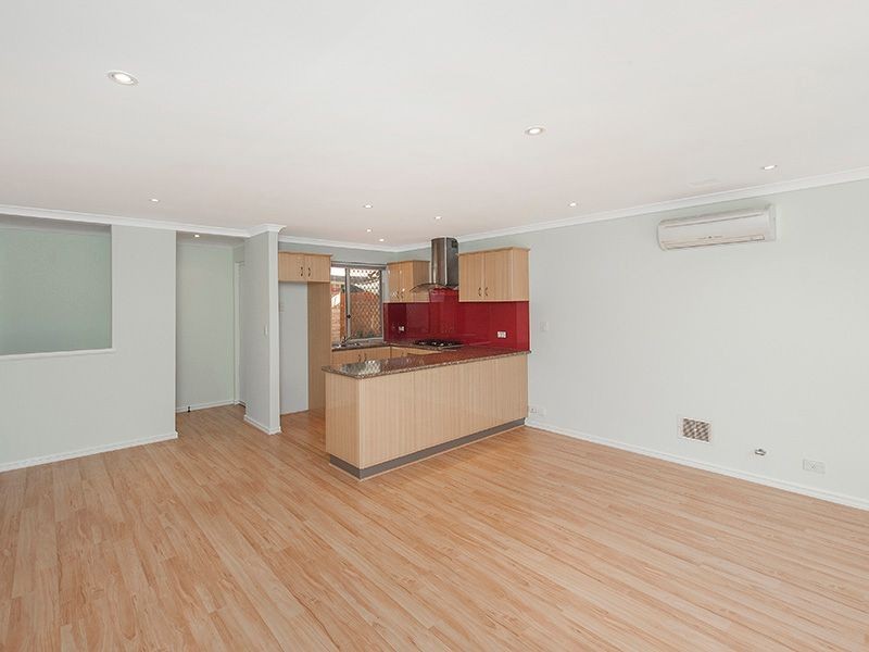 3/2A Frost Street, Swan View WA 6056