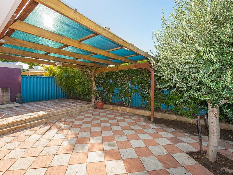 3/2A Frost Street, Swan View WA 6056