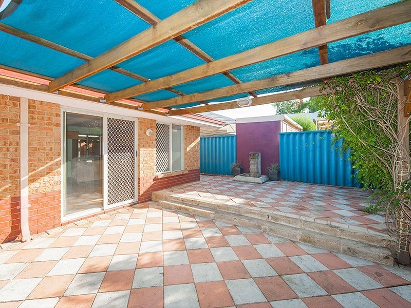 3/2A Frost Street, Swan View WA 6056