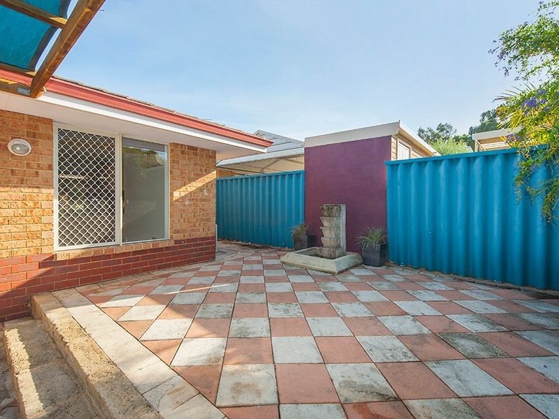 3/2A Frost Street, Swan View WA 6056