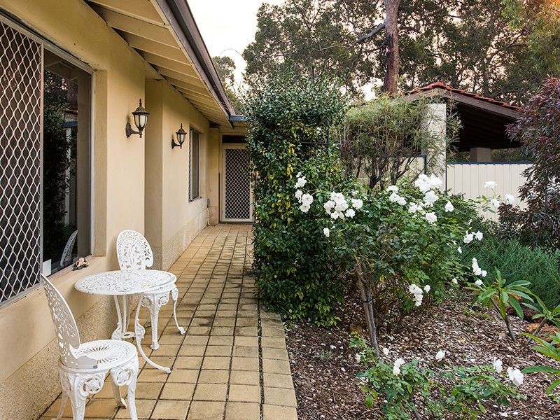199 Grove Road, Lesmurdie WA 6076